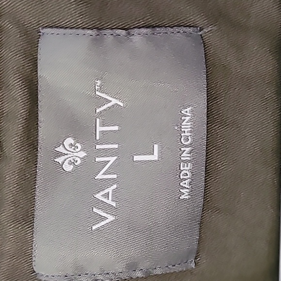 Army green vest - Picture 2 of 3